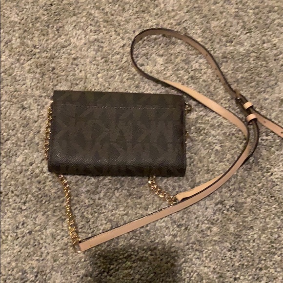 Michael kors wallet on chain crossbody - Picture 3 of 4